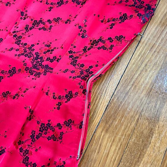 Vintage 1980s Chinese Brocade Cheongsam Dress Red/Black Satin Silk with Slip - Picture 11 of 16